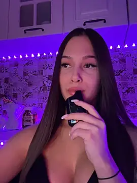 EricaWalls online show from 01.16.25