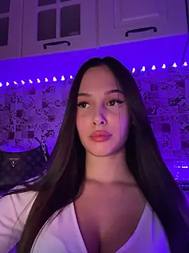 EricaWalls online show from 02.03.25