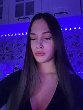 EricaWalls online show from 02.03.25