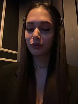 EricaWalls online show from 02.22.25