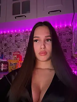 EricaWalls online show from 03.07.25