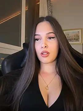 Snapshot of EricaWalls chatting on 01.10.26 EricaWalls online show from 01.10.26