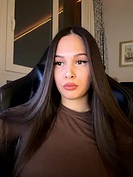 Snapshot of EricaWalls chatting on 01.11.26 EricaWalls online show from 01.11.26