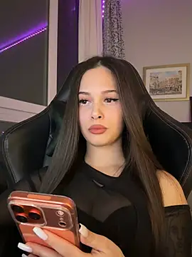 Snapshot of EricaWalls chatting on 01.31.26 EricaWalls online show from 01.31.26