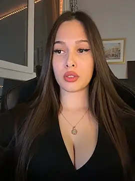 Snapshot of EricaWalls chatting on 03.17.26 EricaWalls online show from 03.17.26