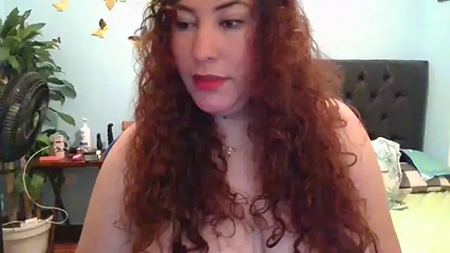 Snapshot of catalina_boobs chatting on 04.12.26 catalina boobs online show from 04.12.26