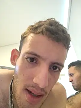 Snapshot of Duvan_Martinez23 chatting on 11.15.25 Duvan Martinez23 online show from 11.15.25