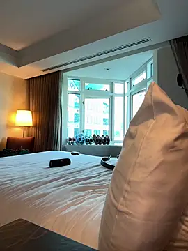 PeytonJohnn online show from 10.02.25