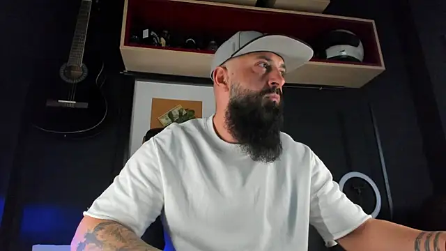 axxelrich  online show from 02.01.25