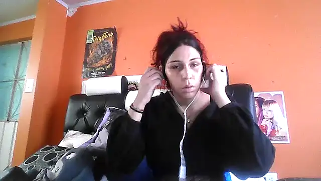 Snapshot of aishadraven chatting on 03.25.26 aishadraven online show from 03.25.26