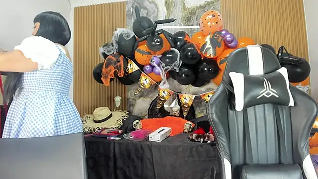 Danna topless online show from 10.30.25