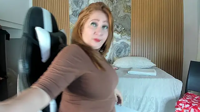 Danna topless online show from 11.19.25