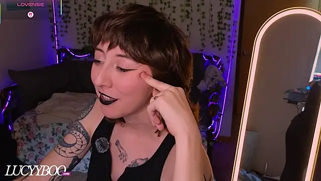 Snapshot of lovelylucyy chatting on 07.16.26 lovelylucyy online show from 07.16.26