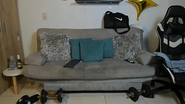 julian wallace online show from 12.05.25