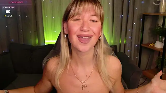 Snapshot of MilaBott chatting on 03.14.26 MilaBott online show from 03.14.26