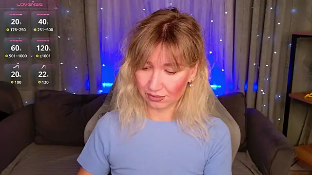Snapshot of MilaBott chatting on 03.18.26 MilaBott online show from 03.18.26