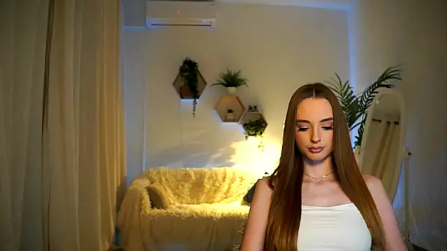 petitegonwiild online show from 01.09.25