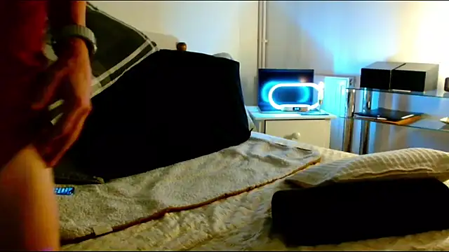 ImYourXtoy online show from 02.09.26