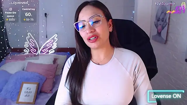 Paulina 627 online show from 04.16.26