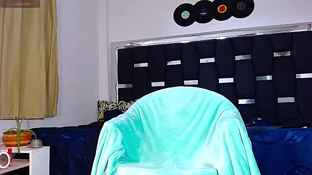 Snapshot of RyanRizzo chatting on 02.13.25 RyanRizzo online show from 02.13.25