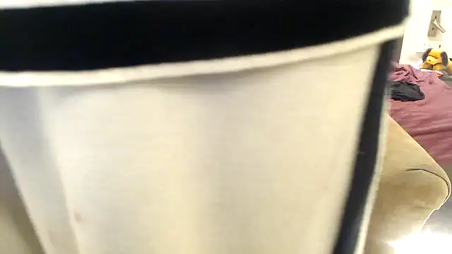 Snapshot of chhui_mui chatting on 12.19.24 chhui mui online show from 12.19.24