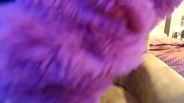 Snapshot of chhui_mui chatting on 01.13.25 chhui mui online show from 01.13.25