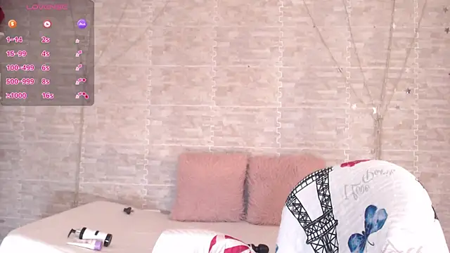 Snapshot of JessicaMuse chatting on 05.21.26 JessicaMuse online show from 05.21.26