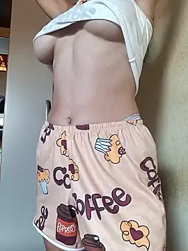 Nandasant09 online show from 02.04.25