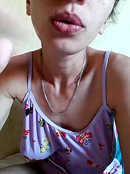 Nandasant09 online show from 09.15.25