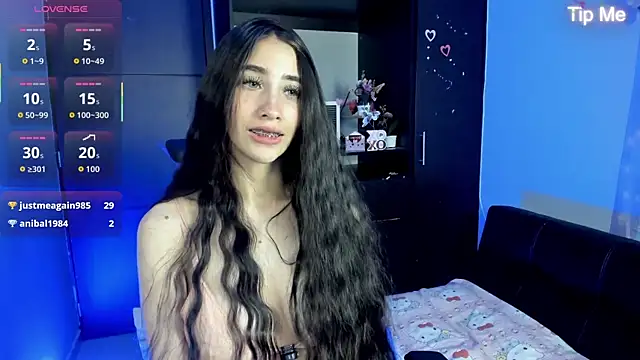 Snapshot of Emilytafur chatting on 07.18.26 Emilytafur online show from 07.18.26