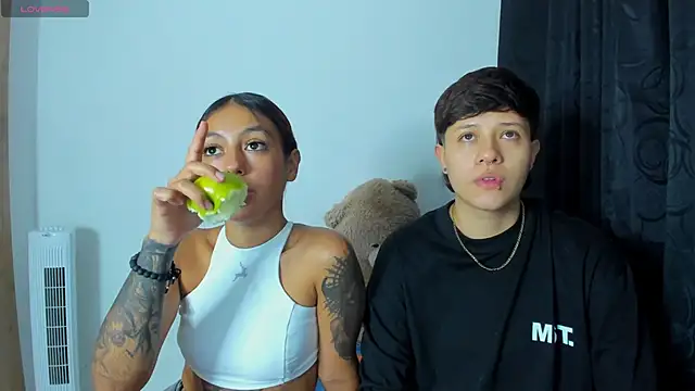 violet casper  online show from 12.26.24