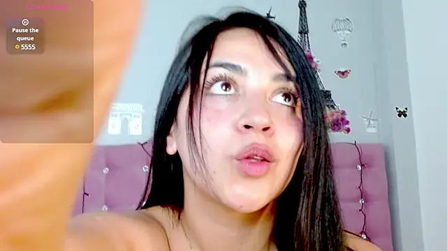 Snapshot of samy_0107 chatting on 12.13.24 samy 0107 online show from 12.13.24