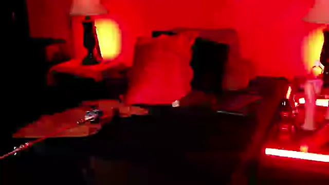 Snapshot of jennStarCD chatting on 01.09.25 jennStarCD online show from 01.09.25