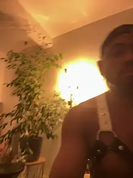 Snapshot of nickgode69 chatting on 02.01.25 nickgode69 online show from 02.01.25