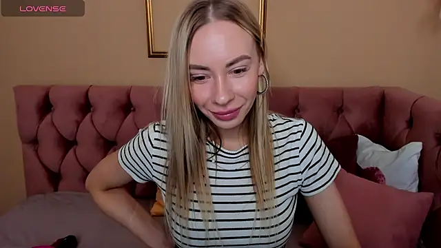 Diana Garrett online show from 03.23.25