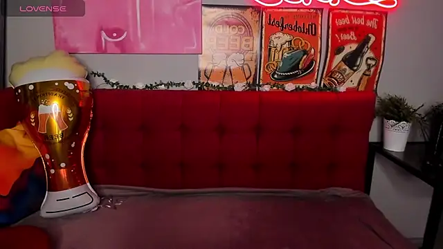 Diana Garrett online show from 09.25.25