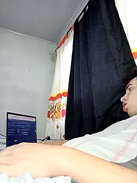 Bruno Iris sex online show from 09.30.25