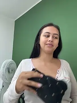 iiris  online show from 11.19.25