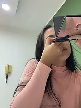 iiris  online show from 12.17.25