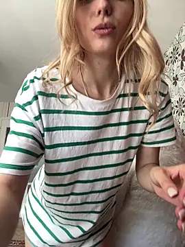 Snapshot of Liya_my chatting on 06.19.26 Liya my online show from 06.19.26