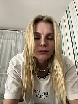 Snapshot of Liya_my chatting on 07.14.26 Liya my online show from 07.14.26