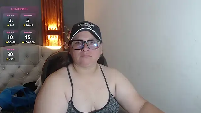 Snapshot of katty_femdom chatting on 05.02.26 katty femdom online show from 05.02.26