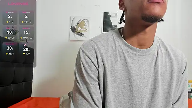 Snapshot of RoddyRich11 chatting on 03.20.25 RoddyRich11 online show from 03.20.25