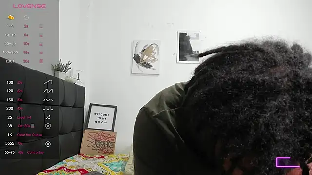 Snapshot of RoddyRich11 chatting on 09.16.25 RoddyRich11 online show from 09.16.25