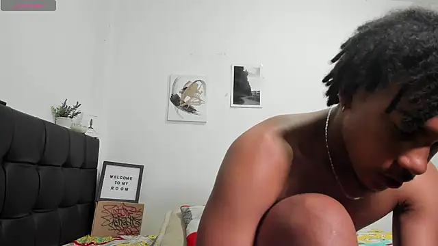 Snapshot of RoddyRich11 chatting on 09.20.25 RoddyRich11 online show from 09.20.25