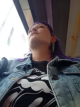 sophie banger online show from 10.16.25