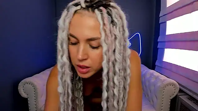 rock n roxy online show from 03.20.25