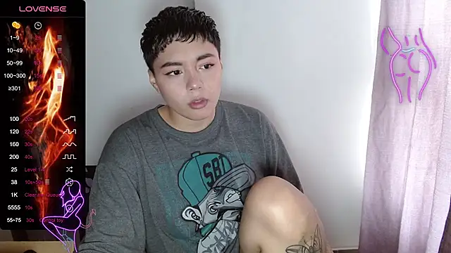 Snapshot of TRIXIE_TANG28 chatting on 02.23.25 TRIXIE TANG28 online show from 02.23.25