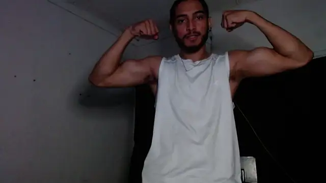 Snapshot of maxximus_100 chatting on 01.02.25 maxximus 100 online show from 01.02.25