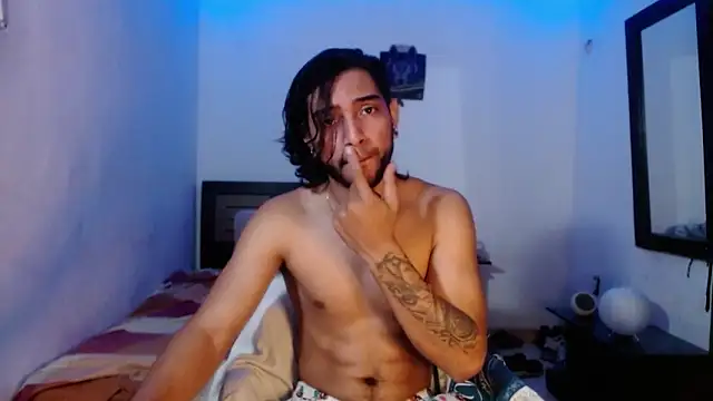 Snapshot of maxximus_100 chatting on 01.31.25 maxximus 100 online show from 01.31.25